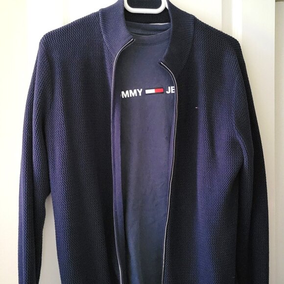 LOT of 2 -TOMMY HILFIGER ZIP UP CARDIGAN with T-shirt / BOYS 12~ 16 YEARS - Picture 8 of 11